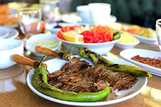 Cağ Kebabı Adet — Büyük Erzurum Sofrası Kartal